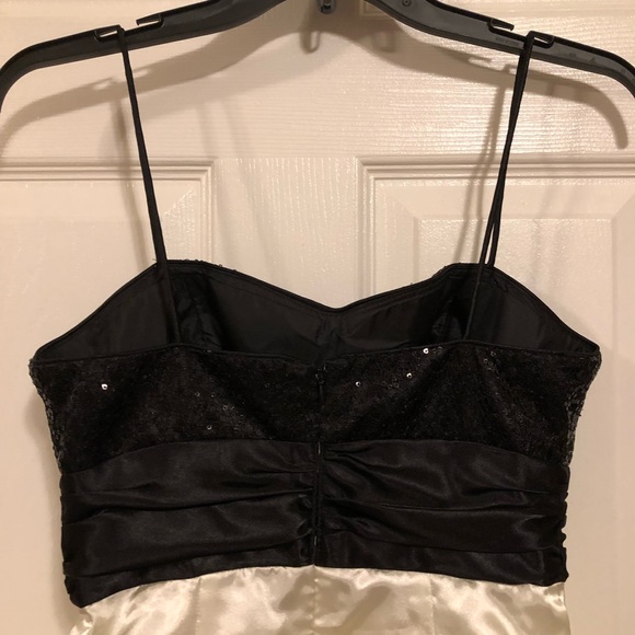 Arden B Mini Dress - Picture 4 of 5